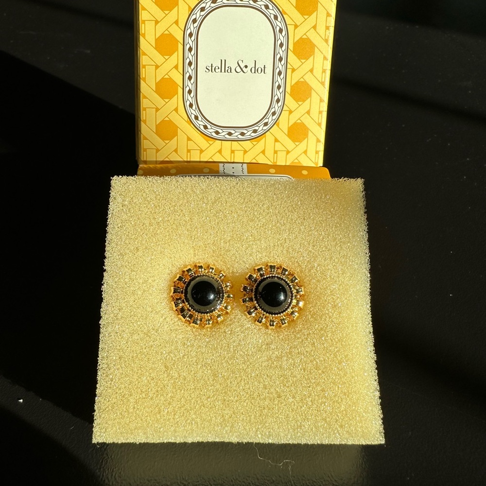 Stella & Dot Gigi Earrings